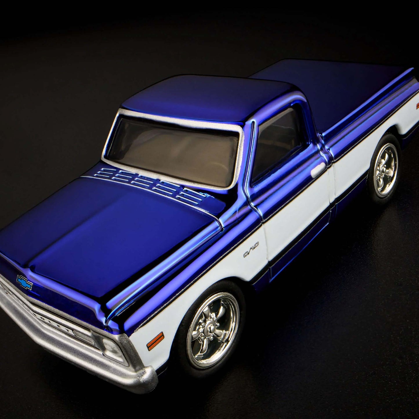 Hot Wheels RLC 1969 Chevy C-10