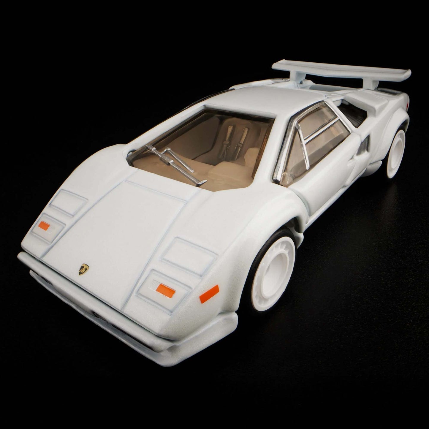 Hot Wheels RLC Exclusive 1982 White Lamborghini Countach LP 500 S