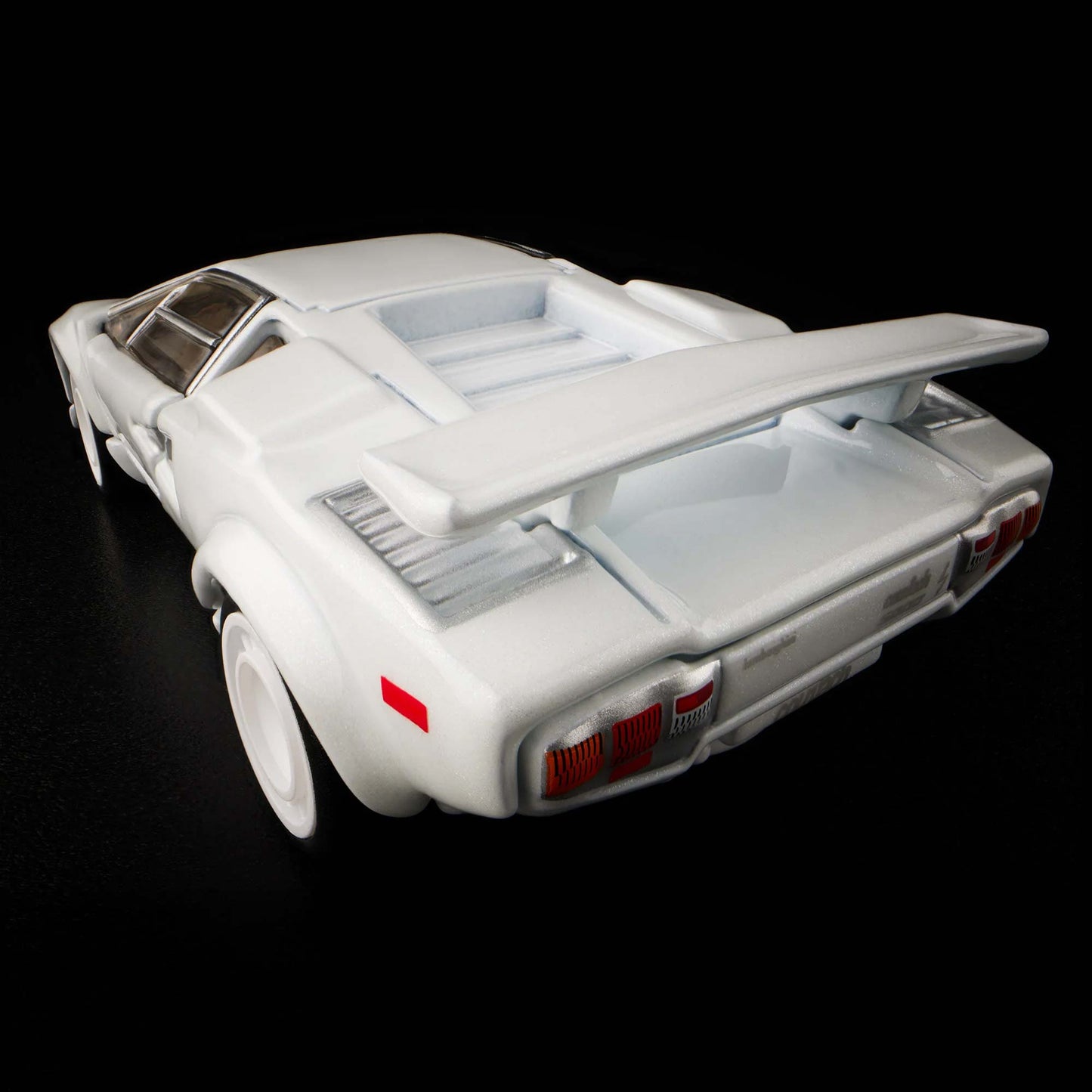 Hot Wheels RLC Exclusive 1982 White Lamborghini Countach LP 500 S